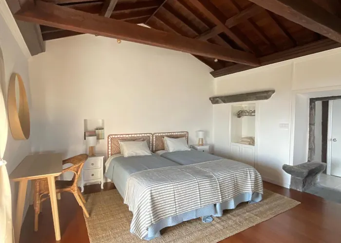 Casa Do Padre * Santa Cruz da Graciosa